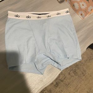 alo yoga icon ribbed boyshort